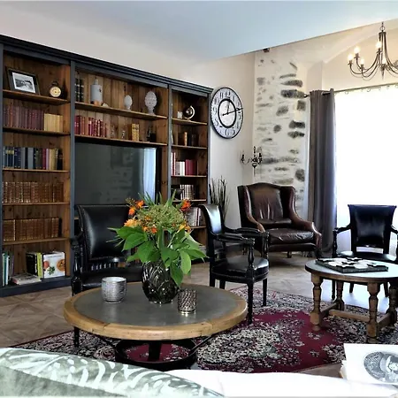 Les Terres D'aramis: Maison D'hotes A 2*