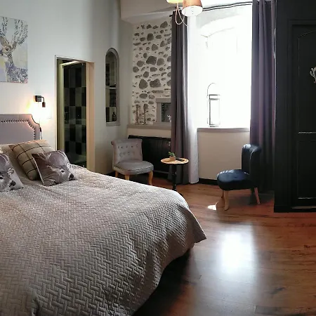 Les Terres D'aramis: Maison D'hotes A