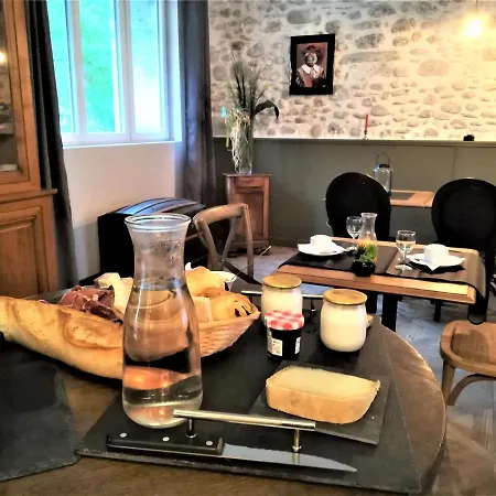 Les Terres D'aramis: Maison D'hotes A בית הארחה 2*